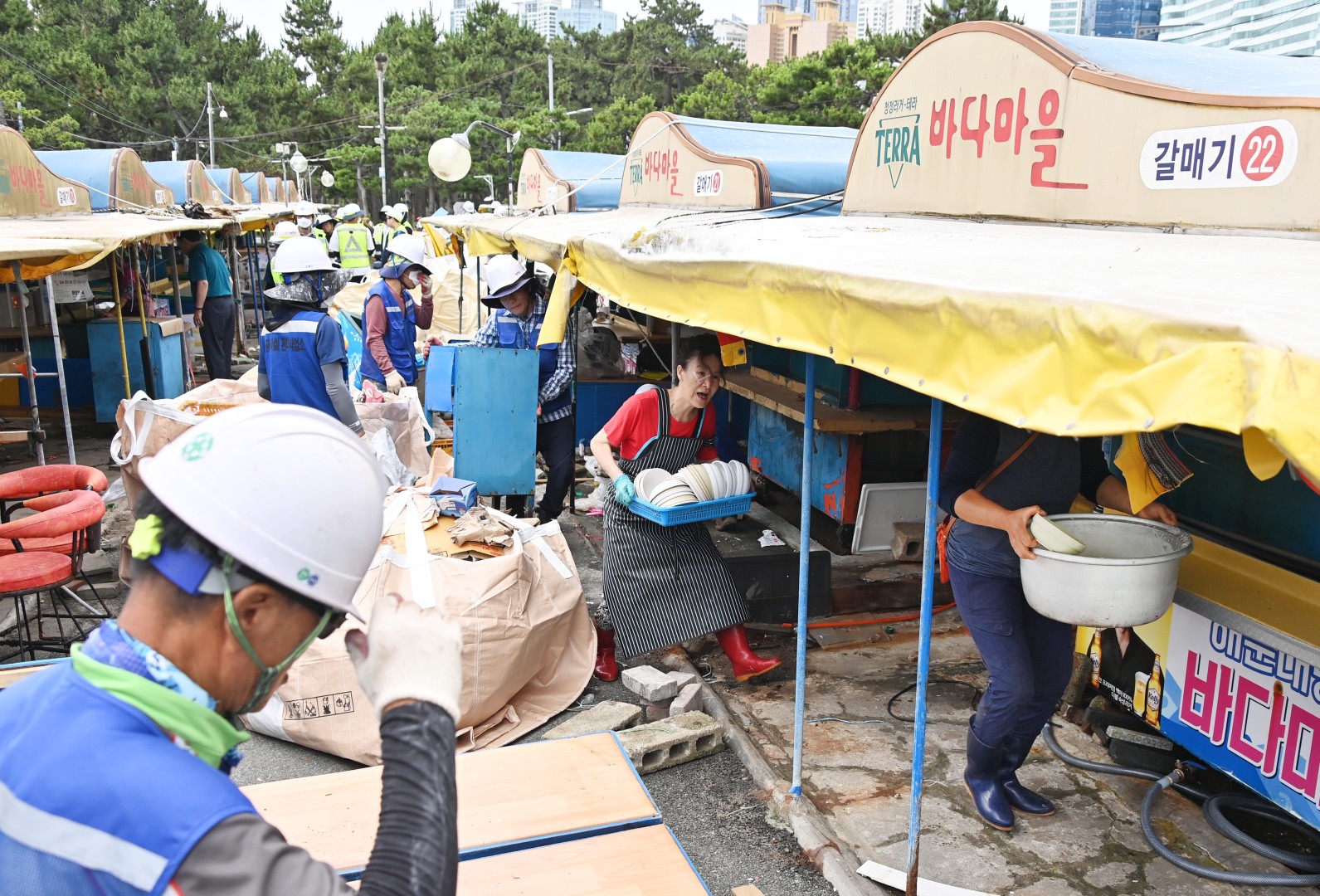 바다마을 자진철거 27