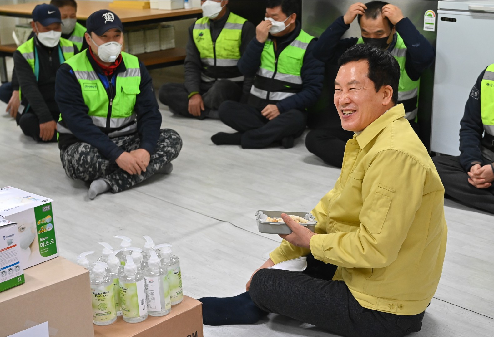 청소대행업체 방역물품전달 15