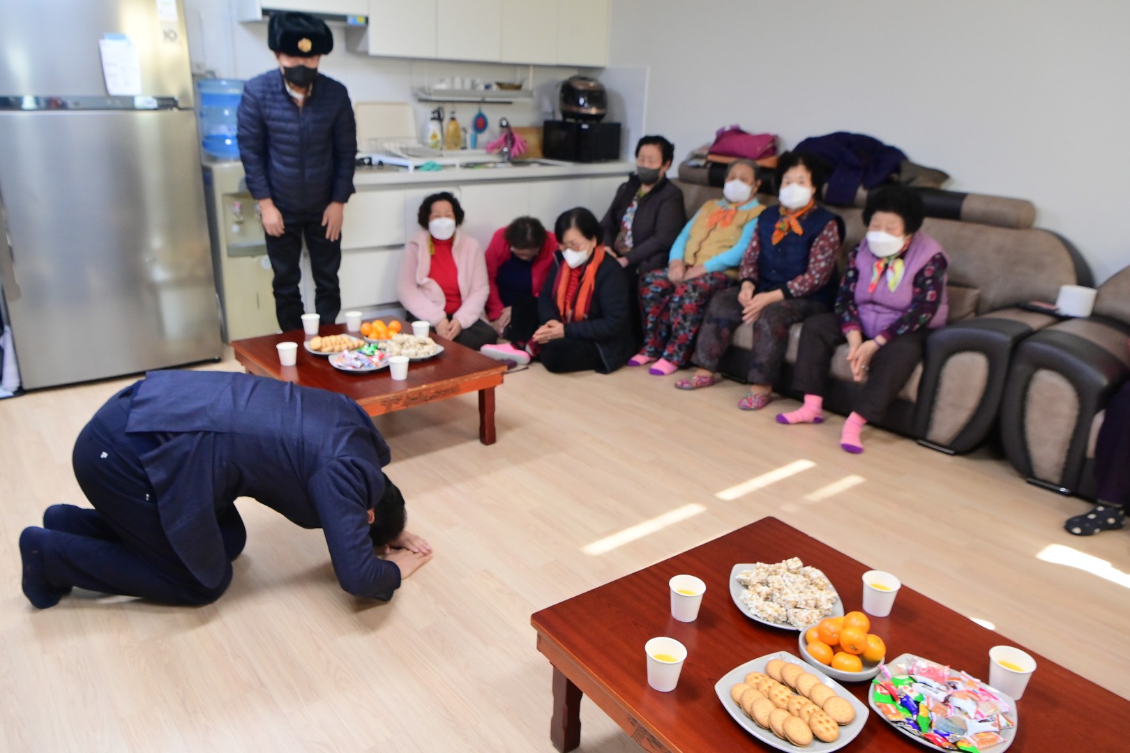 설맞이 경로당 방문 3