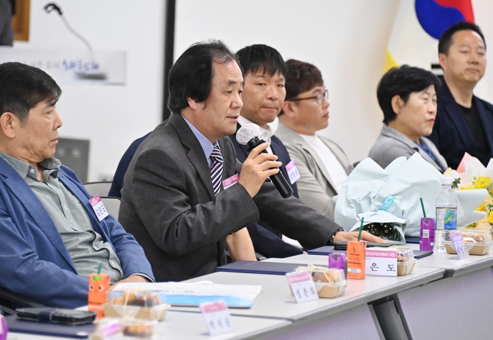 선행구민 및 모범단체원 포상수여식 53