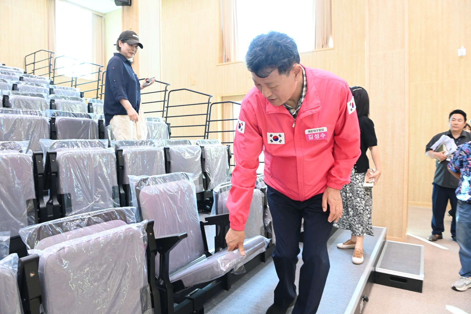 현장속으로 구민곁으로(청사포 감성버스정류장, 대천공원 광장 정비, 반여플러스스쿨) 15