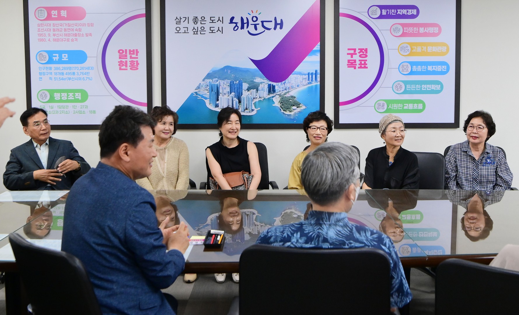 여성합창단 접견 3