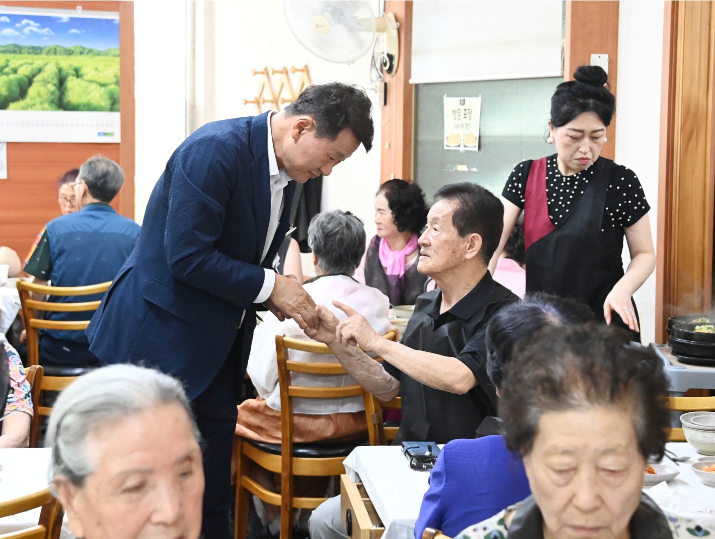 좌4동 효나눔 경로잔치(상황삼계탕) 11