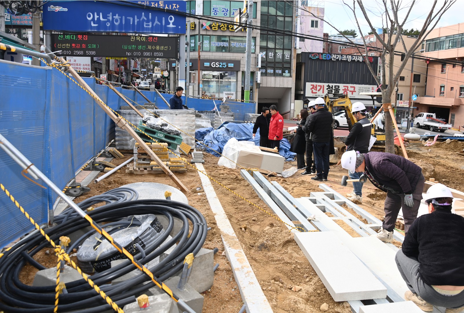 현장 속으로, 구민 곁으로(반여2.3동 도시재생사업 반여상권활력소 조성사업 현장) 11