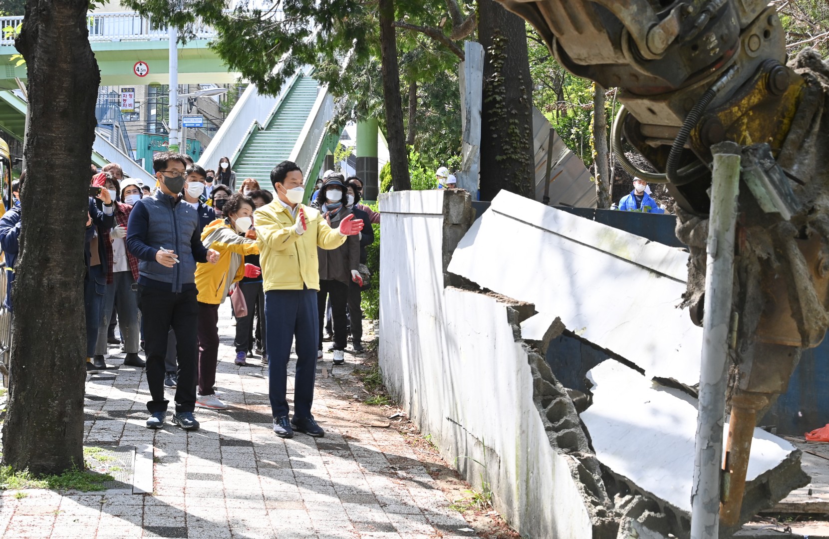 반여3동 노후시설물 및 불결지 정비 1