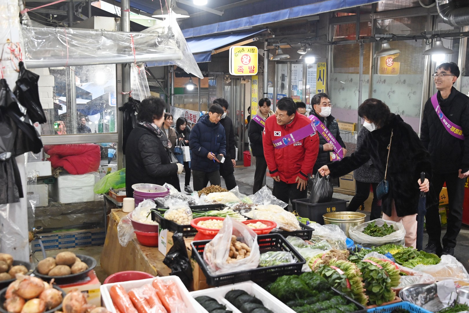 설 맞이 전통시장 방문(반여2동) 11