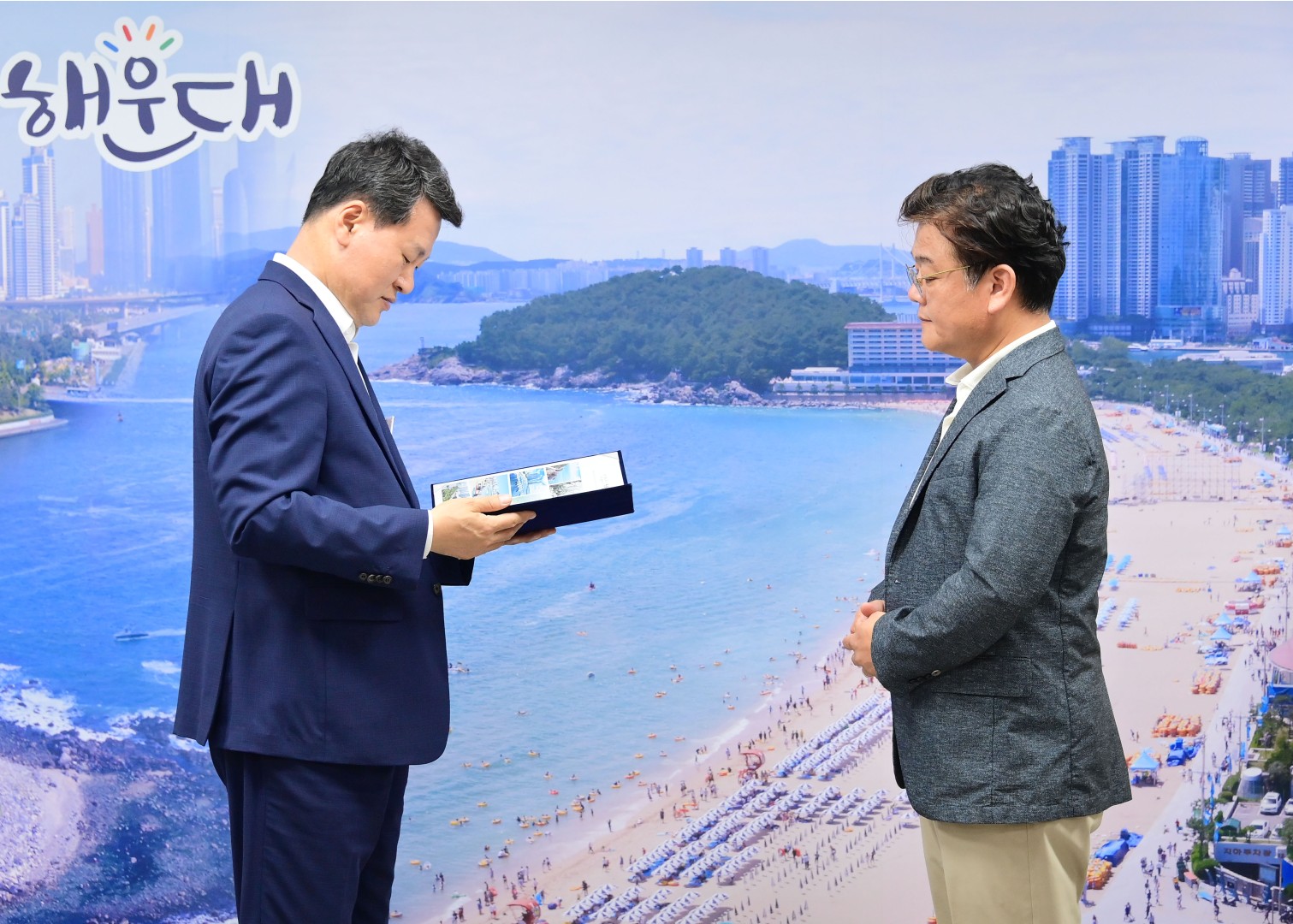 로컬브랜딩지원사업 총괄기획자 위촉장 수여 2