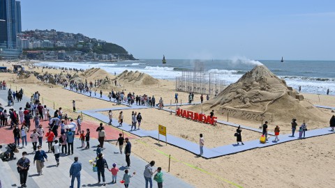 210505-해운대 모래전시회
